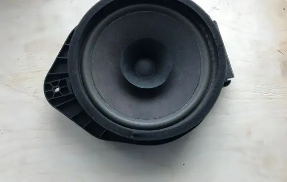 Opel Astra J Front door high frequency speaker
