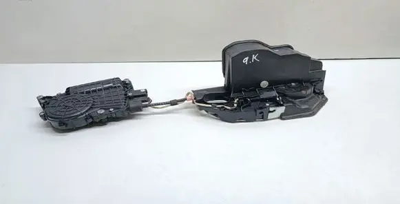 BMW 5 F10 F11 Rear door lock 7154515