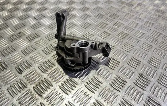Skoda Roomster (5J) Oil pump 03L115105B