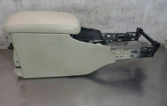 Infiniti M Armrest
