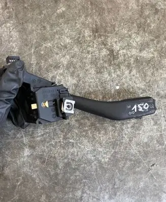 Volkswagen Golf V Indicator stalk 1K0953513G 10351283420991