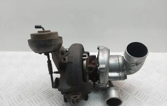 Toyota Corolla Verso AR10 Turbo 0601090160 172010R020 0601090167