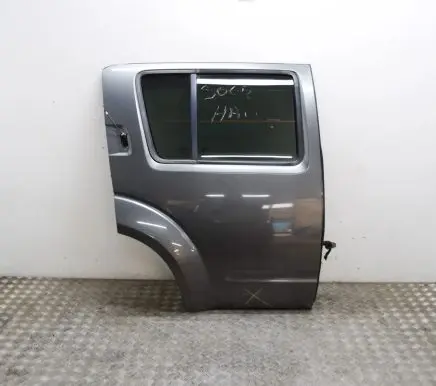 Nissan Pathfinder R51 Rear door 82100EB330