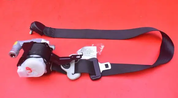 Mazda 2 Front seatbelt T89383T