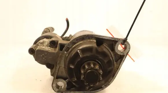 Volkswagen Touran I Starter motor 9305324