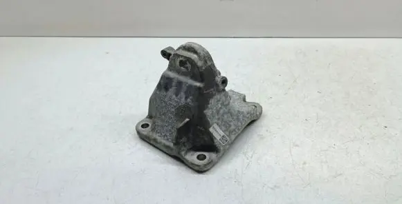 BMW 1 F20 F21 Engine mounting bracket 6859416 22116859416