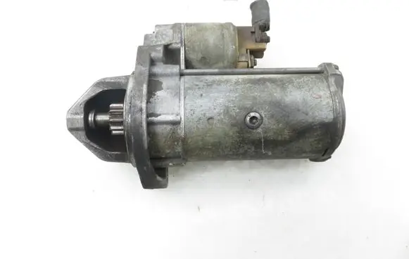 Mercedes-Benz Vito Viano W639 Starter motor D7R46 0051511301