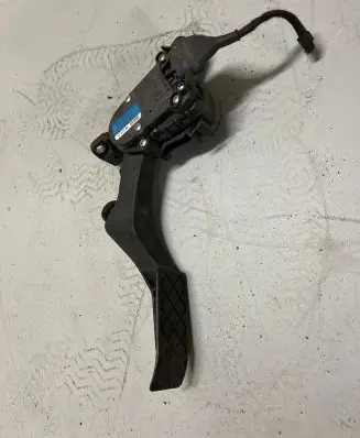 Volkswagen Transporter - Caravelle T5 Accelerator throttle pedal 7H1723503 6PV00849502