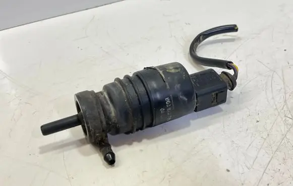 Volkswagen Phaeton Windscreen/windshield washer pump 1J0973722