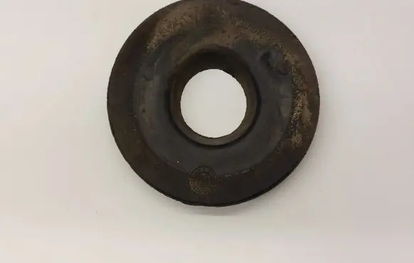 Volkswagen PASSAT B8 Front coil spring rubber mount 5Q0512149A