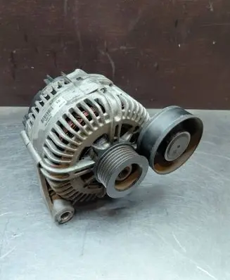 BMW 5 E60 E61 Generator/alternator TG17C010 609703