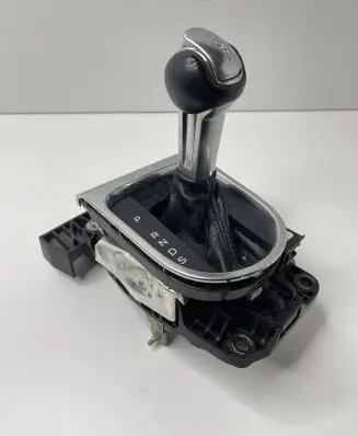 Ford Mustang VI Gear shifter/selector 75G143 PA66GF33