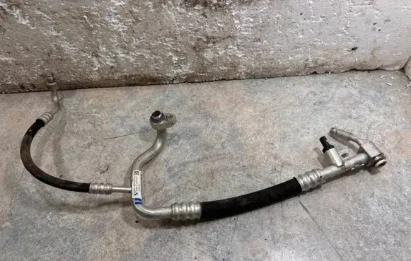 BMW i3 Air conditioning (A/C) pipe/hose 9291147