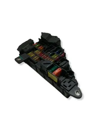 BMW 5 E60 E61 Fuse module 6906588