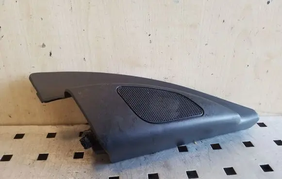 Suzuki Grand Vitara II Front door speaker cover trim 