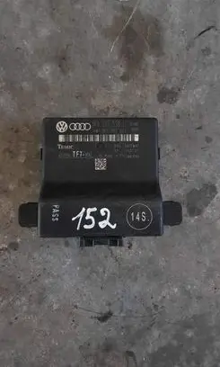Audi A6 S6 C6 4F Gateway control module 1K0907530L 1K0907951