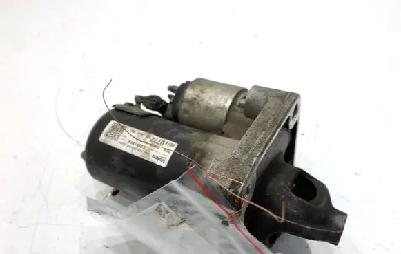 Peugeot 308 Starter motor 9674077280