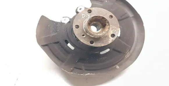 BMW 6 F12 F13 Rear wheel hub spindle/knuckle 685289