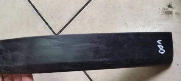 Opel Astra H Front bumper lip 13238560