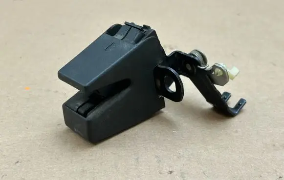Volkswagen Caddy Loading door lock 