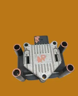 Volkswagen Golf IV High voltage ignition coil 03SKV007