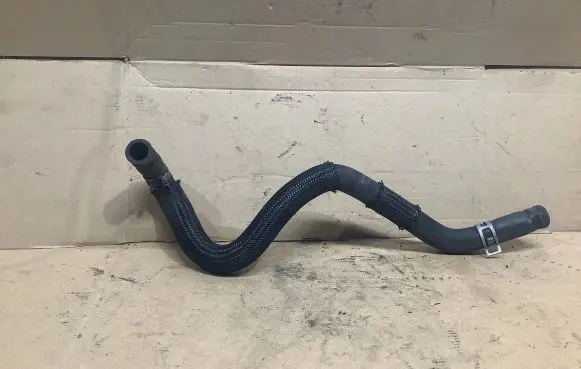 Lexus RX 330 - 350 - 400H Engine coolant pipe/hose