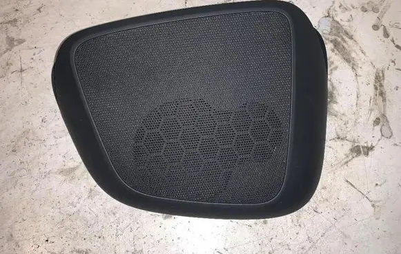 Volvo XC60 Dash center speaker trim cover 30755852
