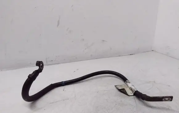 Volkswagen Touran I Negative earth cable (battery)