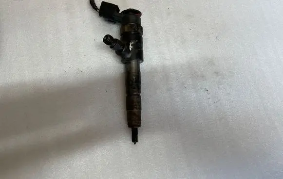 Ford Fiesta Fuel injector 0445110340