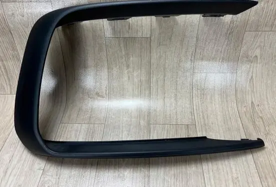 Porsche Macan (95B) Front bumper splitter molding 95B807819G