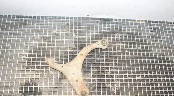 KIA Sorento Front lower control arm/wishbone