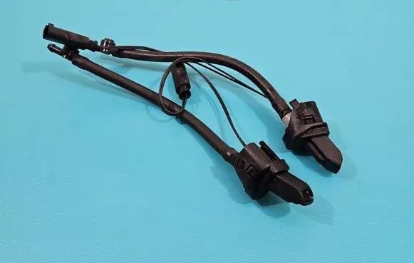 Windshield washer spray nozzle