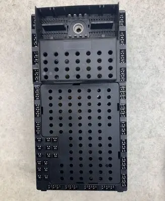 Volvo S60 Fuse module 08696098 03W373 08696040