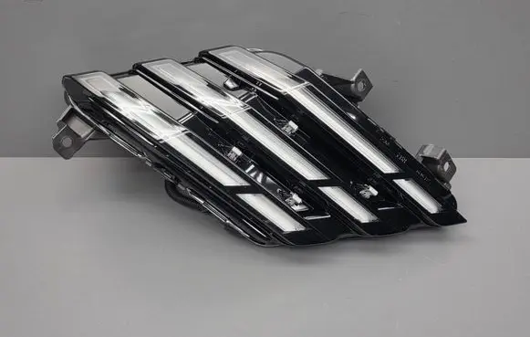 Peugeot 3008 III LED Daytime headlight 9845434680 LA32840 L811561