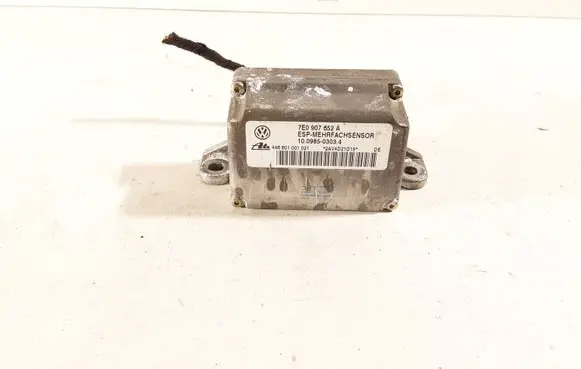 Volkswagen Touareg I ESP acceleration yaw rate sensor 7E0907652A