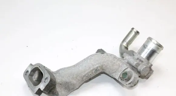 Mazda CX-7 Engine coolant pipe/hose