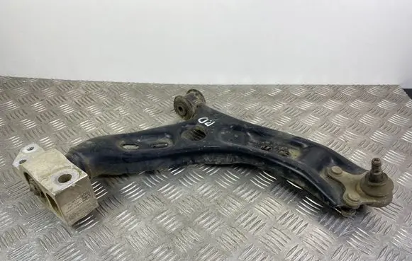 Volkswagen Tiguan Front lower control arm/wishbone
