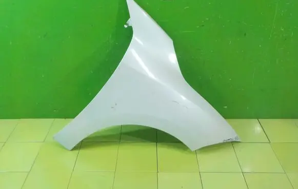 Renault Megane III Fender PRZOD PRAWY