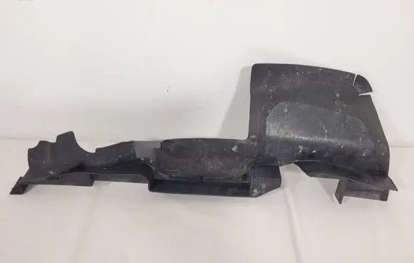 Audi A4 S4 B7 8E 8H Intercooler air guide/duct channel 8E0121284J