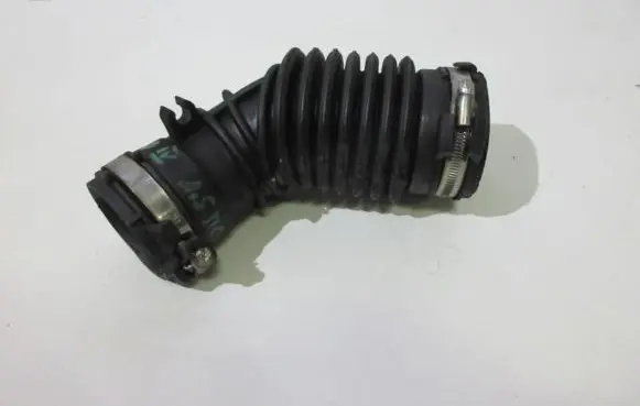 Renault Clio IV Intercooler hose/pipe 165758885R