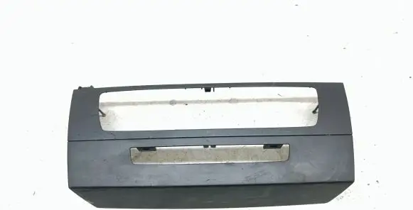 Radio/GPS head unit trim