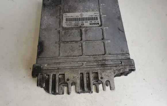 Renault Scenic I Engine control unit/module 0281001809 7700110647