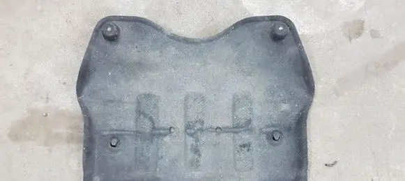 Ford Escape III Engine splash shield/under tray