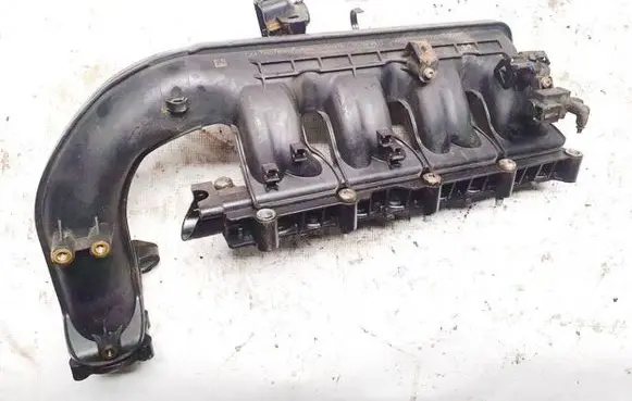 Opel Astra J Intake manifold 55578962 0109475