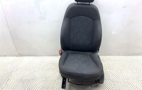 Opel Corsa E Front driver seat 