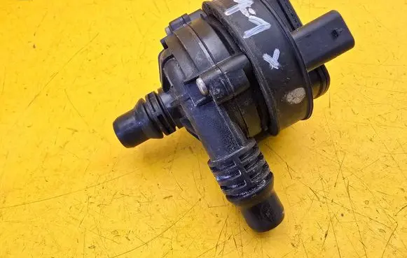 Mercedes-Benz A W177 Electric auxiliary coolant/water pump A0005003600