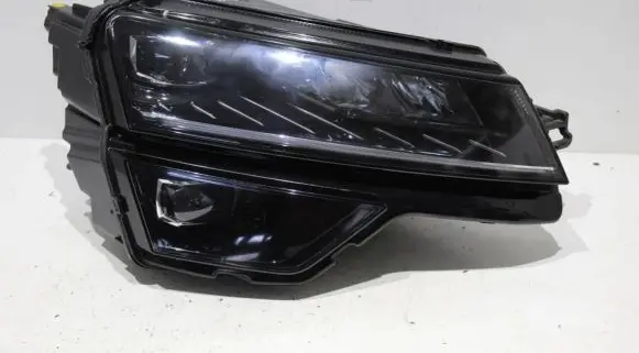 Skoda Karoq Headlight/headlamp 57B941016B 0020517607 20PL8935