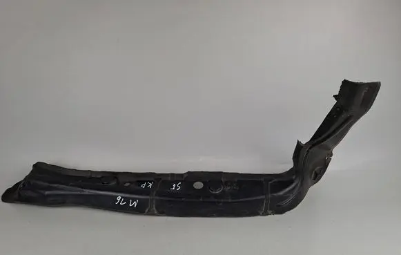Audi A5 8T 8F Fender end trim 8T0821111A