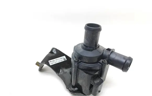 Audi A3 S3 8V Electric auxiliary coolant/water pump 5Q0965561B 704071160