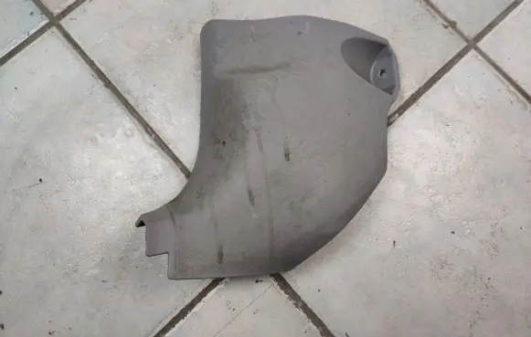 Toyota Prius+ (ZVW40) (C) pillar trim 62112-47230